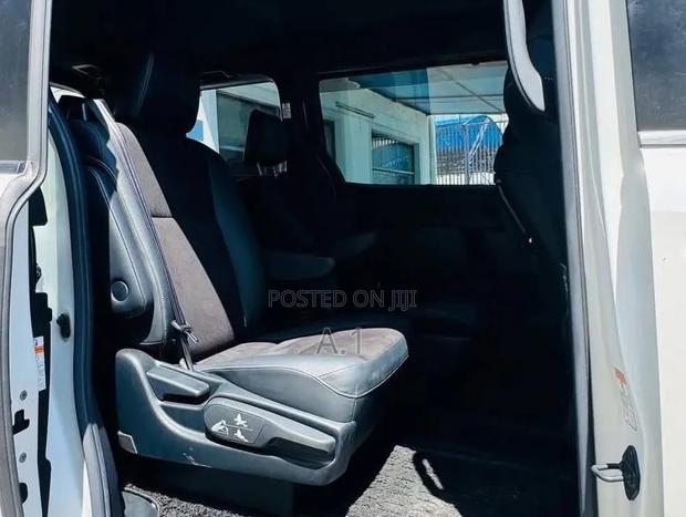 Toyota Noah 2.0 FWD (6 Seater) 2019 Pearl
