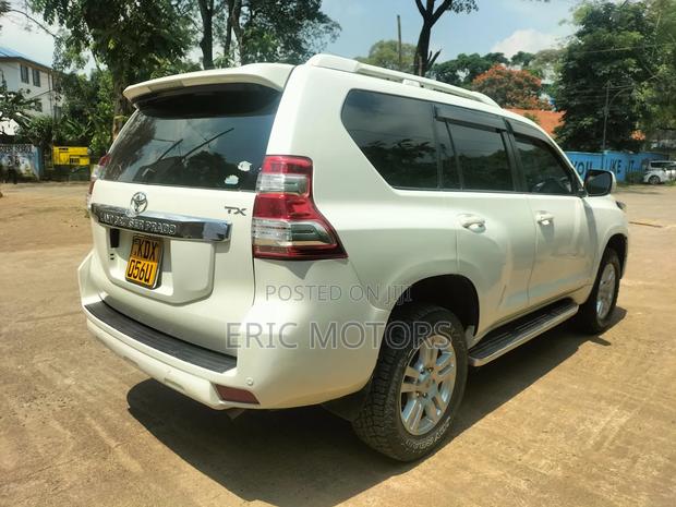 Toyota Land Cruiser Prado 4.0 Petrol TZ-G 2010 White