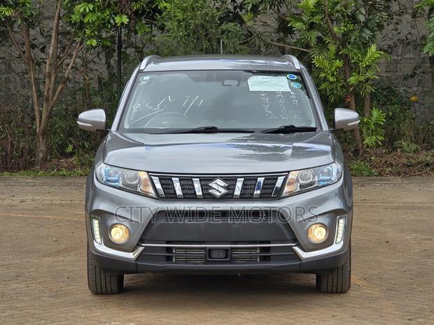 Suzuki Escudo 2020 Silver