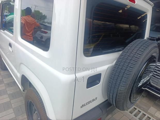 Suzuki Jimny 2019 White