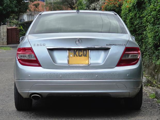 Mercedes-Benz C200 2011 Silver