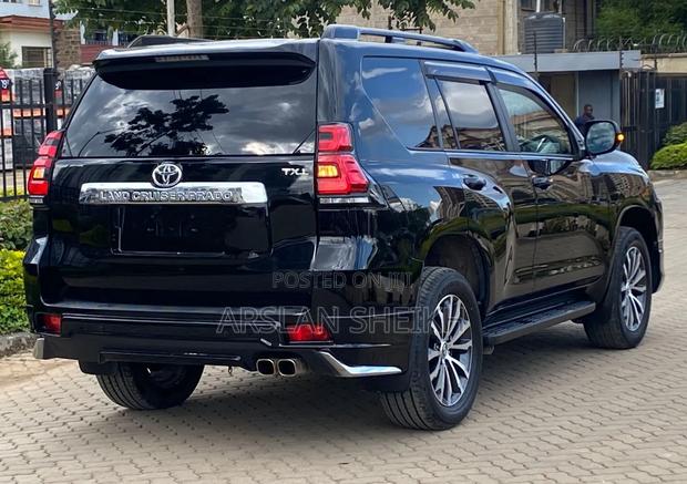 Toyota Land Cruiser Prado 2021