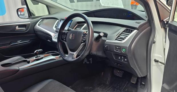 Honda Jade 1.5 Hybrid 2019 White