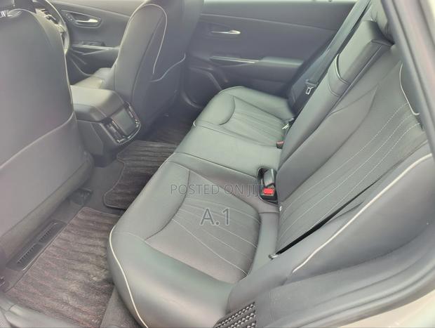 Toyota Crown 2019 Gray