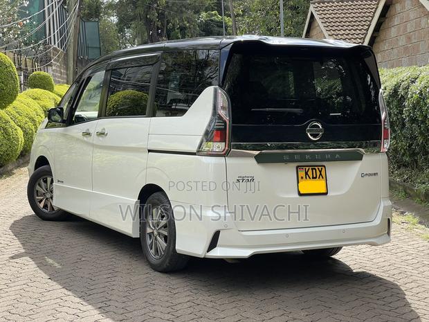 Nissan Serena 2019 White