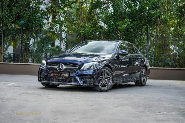 Mercedes-Benz C200 2019 Blue