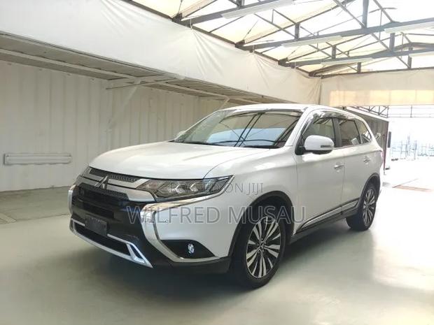 Mitsubishi Outlander 2019 White