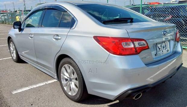 Subaru Legacy 2.5i Premium AWD 2019 Silver