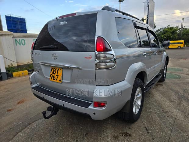Toyota Land Cruiser Prado 3.0 D-4D 5dr 2007 Silver