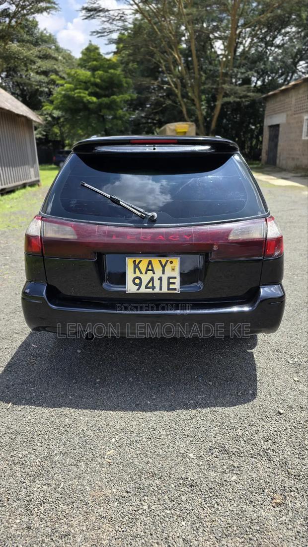 Subaru Legacy 2000 Black