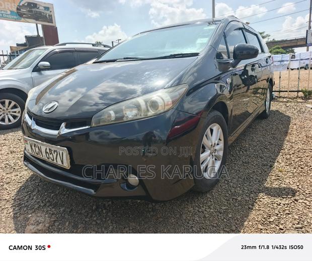 Toyota Wish 2010 Black