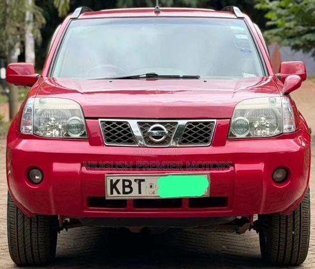 Nissan X-Trail 2005 Red