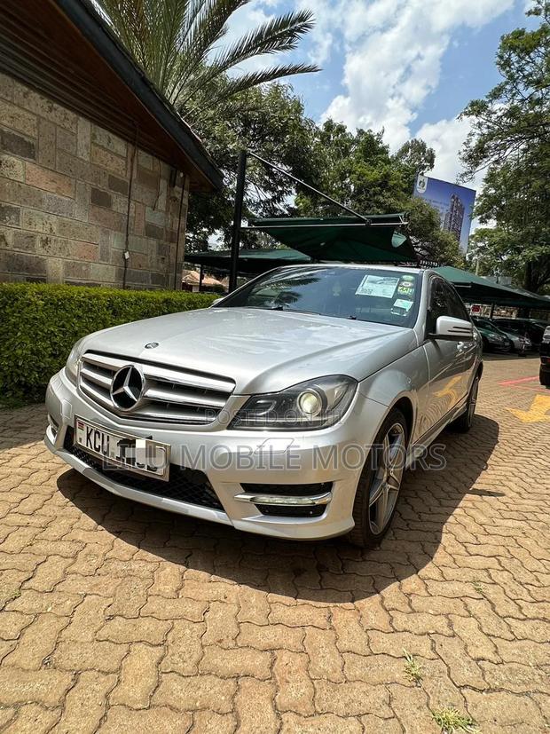 Mercedes-Benz C200 2012 White