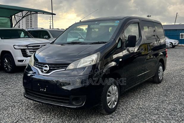 Nissan NV200 SV 2017 Black