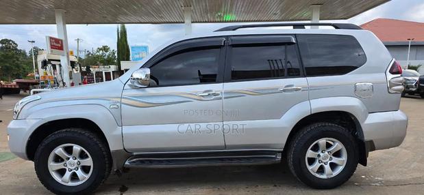 Toyota Land Cruiser Prado 2007 Silver