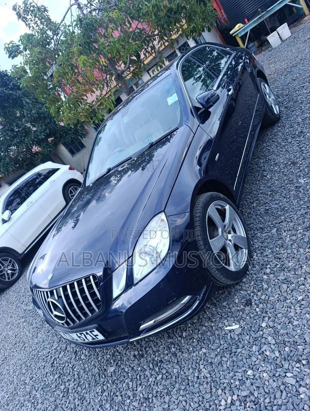 Mercedes-Benz E250 2013 Blue