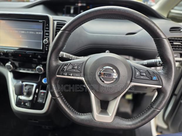 Nissan Serena 2019 White