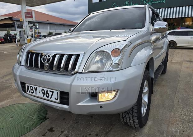 Toyota Land Cruiser Prado 2007 Silver