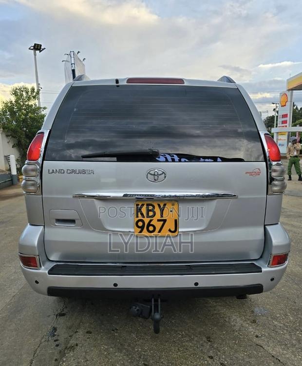 Toyota Land Cruiser Prado 2007 Silver