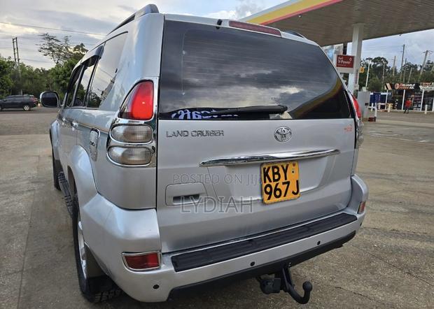 Toyota Land Cruiser Prado 2007 Silver