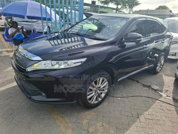 Toyota Harrier 2.0 4WD 2019 Black
