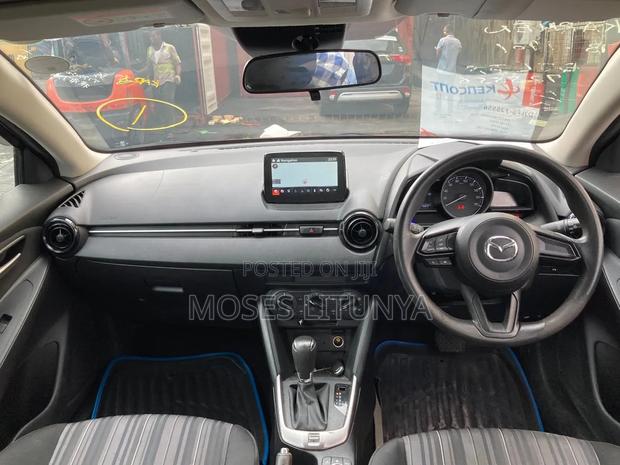 Mazda 2 2020 Gray