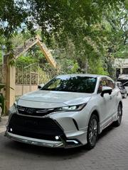 Toyota Harrier Hybrid Z Leather Package 2022 White for sale