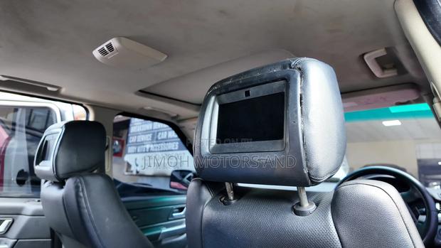 Land Rover Range Rover 2006 Pink
