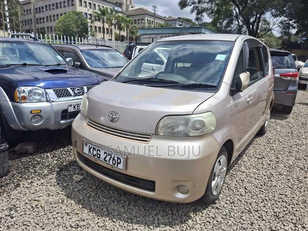 Toyota Porte 1.5 FWD 2009 Beige