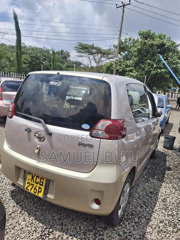 Toyota Porte 1.5 FWD 2009 Beige
