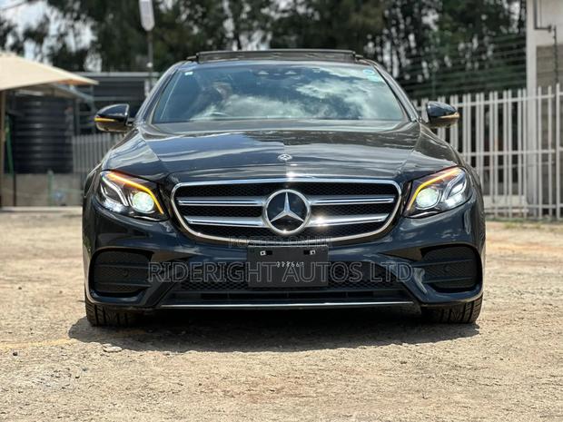 Mercedes-Benz E200 2019 Black