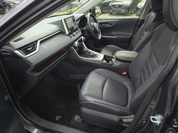 Toyota RAV4 XLE AWD 2019