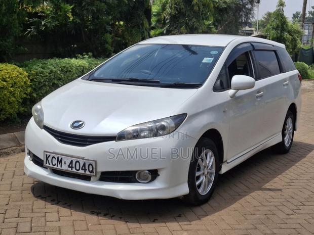 Toyota Wish 2010 White