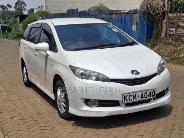 Toyota Wish 2010 White