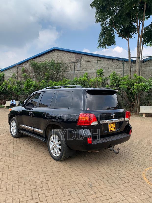 Toyota Land Cruiser 2012 Black