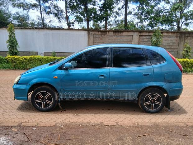 Nissan Almera 2005 Green