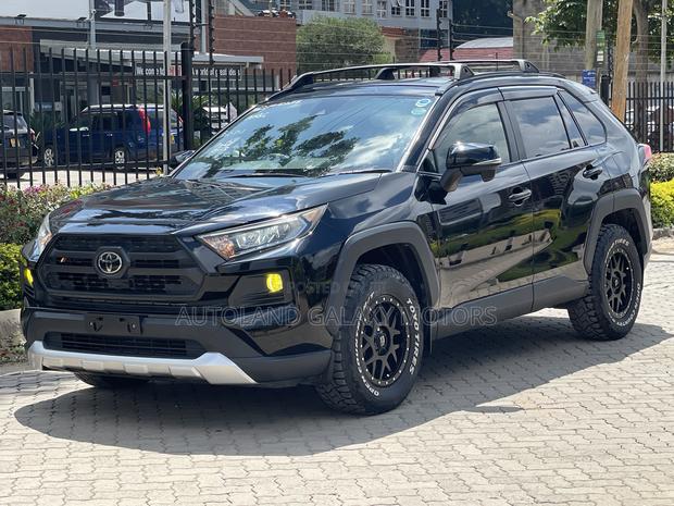 Toyota RAV4 Adventure 2019 Black