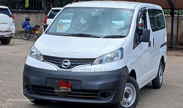 Nissan NV200 S 2019 White