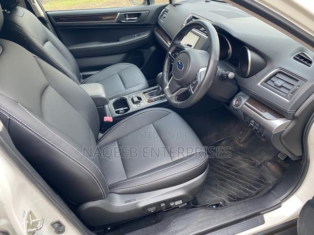 Subaru Outback 2.5i Premium AWD 2018 White