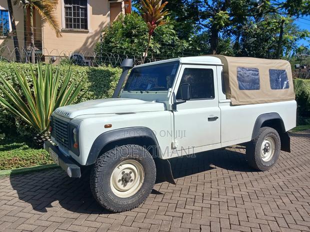 Land Rover Defender 2011 White