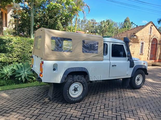Land Rover Defender 2011 White