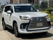 Lexus LX 600 2022 White for sale
