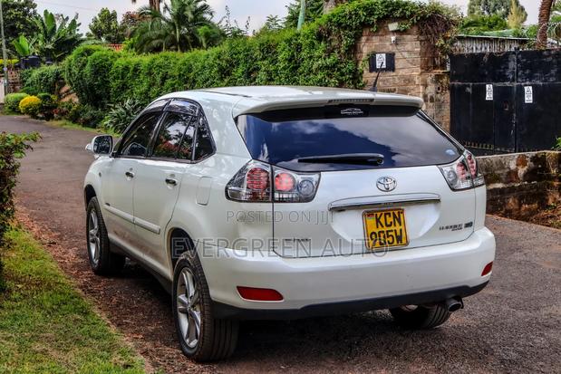 Toyota Harrier 3.3 Hybrid 4WD 2010 White
