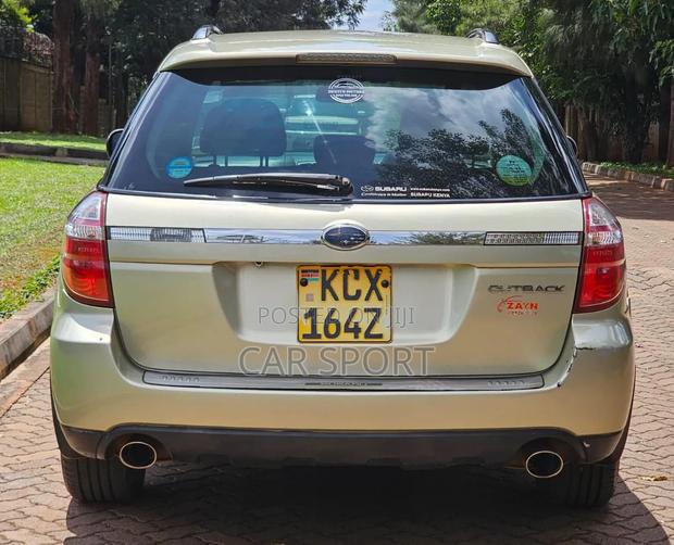 Subaru Outback 2012 Gold