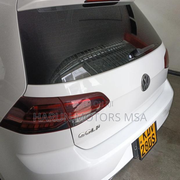 Volkswagen Golf 2018 White