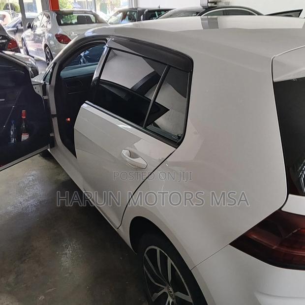 Volkswagen Golf 2018 White