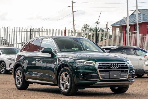 Audi Q5 2.0T Premium AWD quattro 2019 Green
