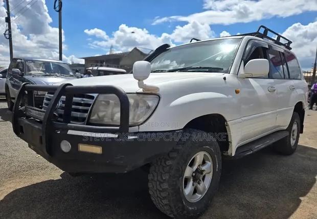 Toyota Land Cruiser HDJ 100 2003 Silver