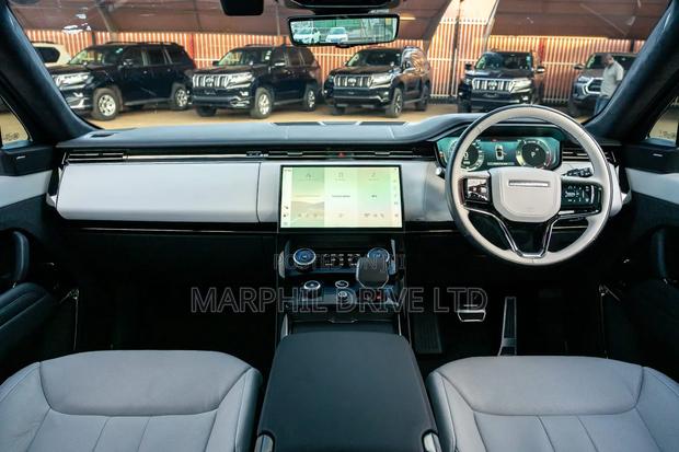 Land Rover Range Rover Sport P440e Autobiography 4WD 2023 Black
