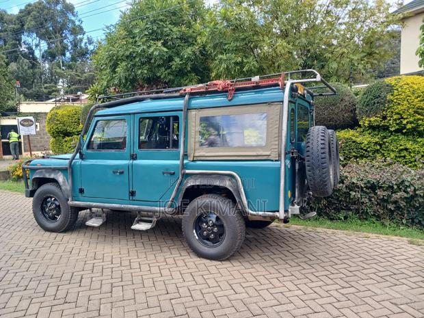 Land Rover Defender Base 4x4 1993 Blue